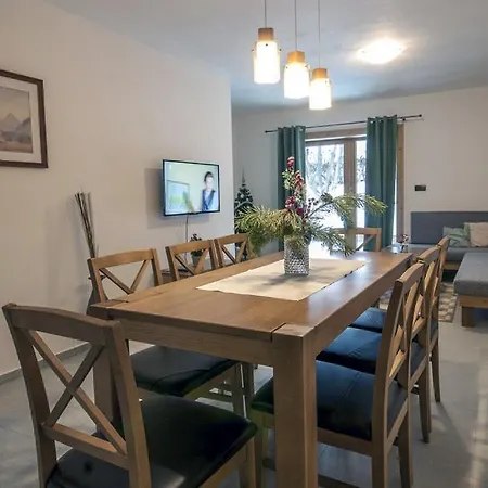 Podhradkom Závažná Poruba