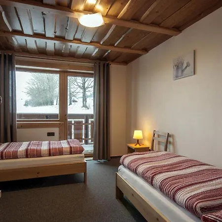 Podhradkom Závažná Poruba